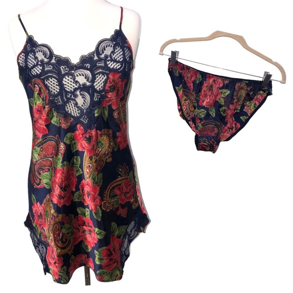 Victoria’s Secret Vintage Gold Label Chemise Matching Panty Set Medium Large